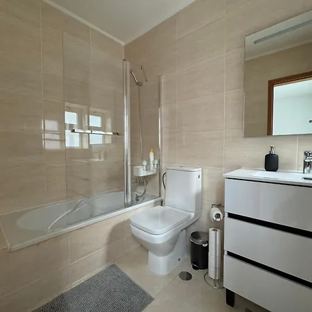 Private - Ac - 3 Min To Arroios Metro Apartment Lisbon
