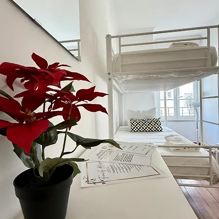 In Arroios Apartment