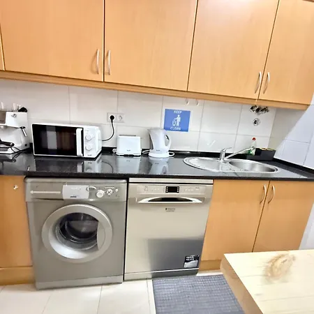 Private - Ac - 3 Min To Arroios Metro Apartamento *