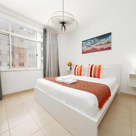 Private - Ac - 3 Min To Arroios Metro Apartamento